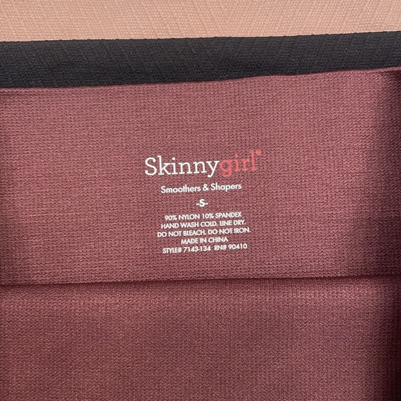 NWOT Skinny Girl shaping and smoothing thong underwear - Picture 4 of 4